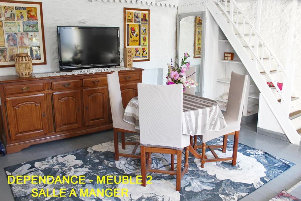 Chez Martine Et Bernard Bed & Breakfast Saint-Vincent-Sterlanges Exterior foto